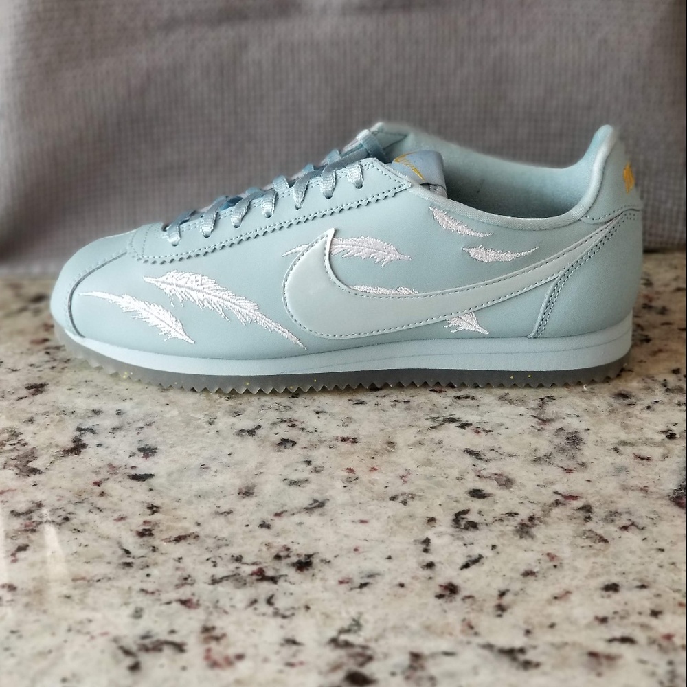🚨SOLD🚨 Nike Classic Cortez - Picture 8 of 8